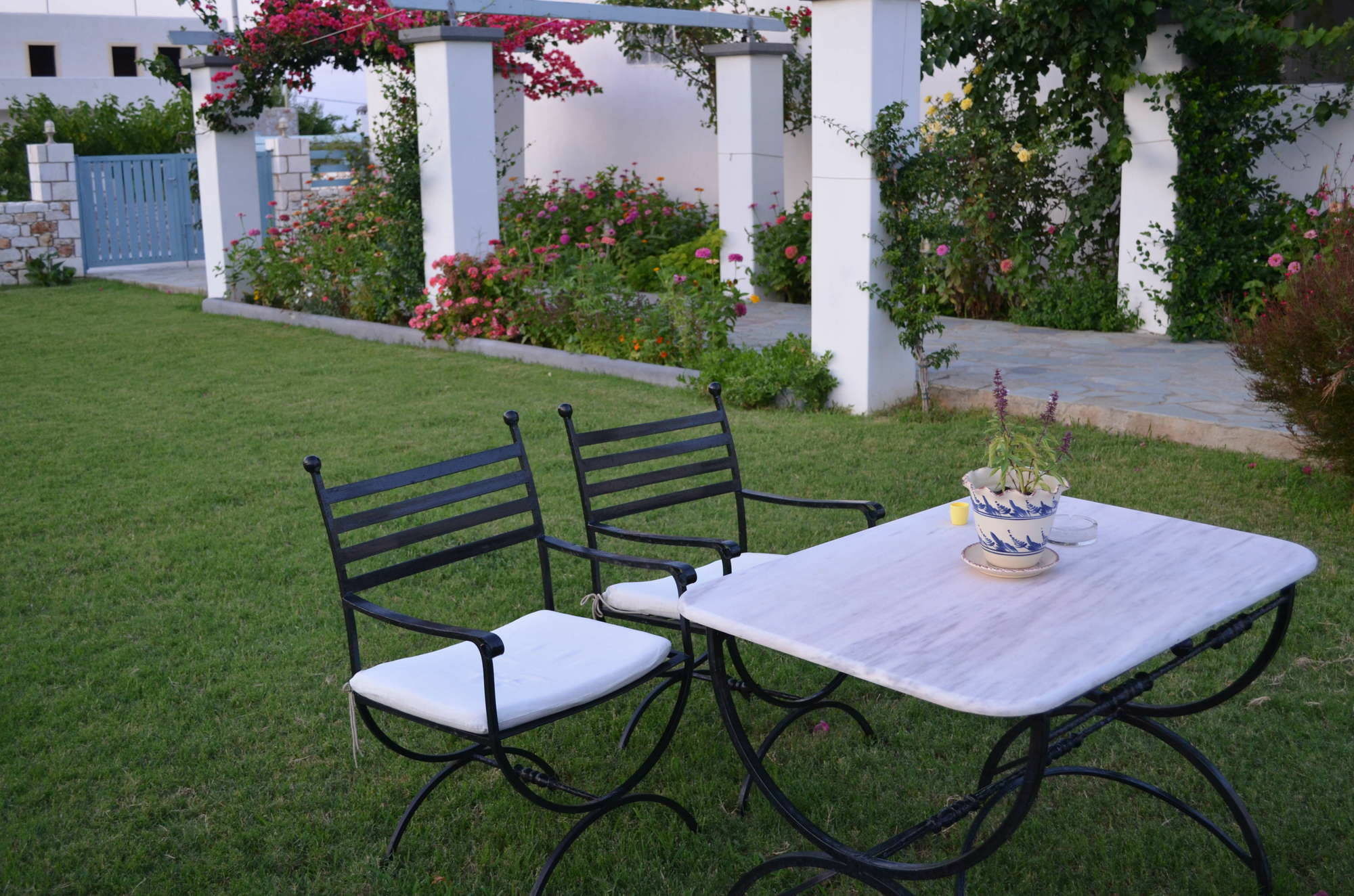 Kallisti Studios & Apartments İskiri Dış mekan fotoğraf
